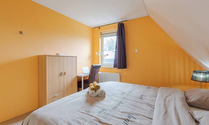 Donkerbroek Cama Y Desayuno | Sunset Room in Donkerbroek