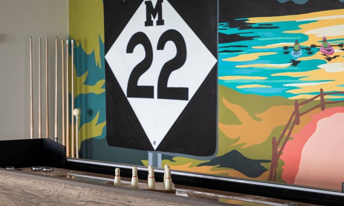 Lake Township Casa | Sunset Sauna| Crystal Lake Views| Family Game Room