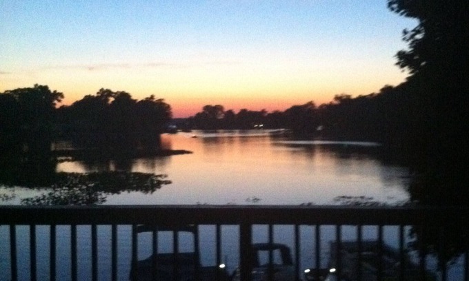 North Webster Casa | Sunset View, de 2 pisos Casa del Lago, 4br, 2bth, capacidad para 12 personas cómodamente