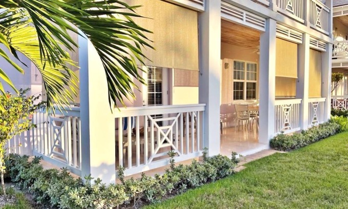 Palm Cay Villa | Nueva villa moderna de 3 dormitorios en Palm Cay, una comunidad cerrada en el paraíso.