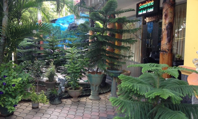 Arunagiri Nagar Hotel | Sunshine Hotel & Hall