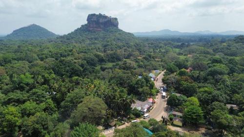 Dambulla Hotel | Sunshine Resort Sigiriya