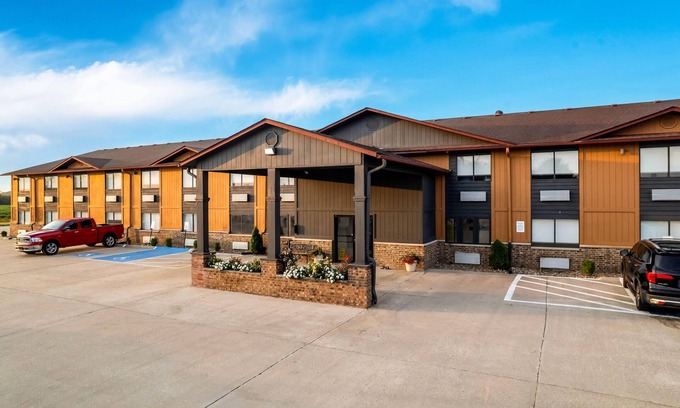 Marston Hotel | Super 8 By Wyndham Marston