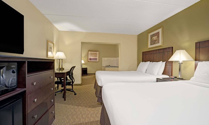 Monticello Hotel | Super 8 by Wyndham Monticello