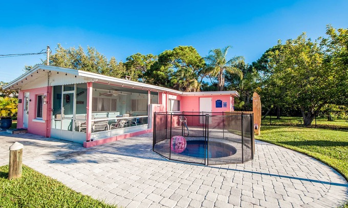 Laurel Casa | Súper cómoda casa de campo, a poca distancia de la playa