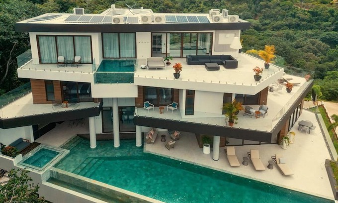 Jacó Villa | Super Lux Private Smart Home at the Beach and Jungle