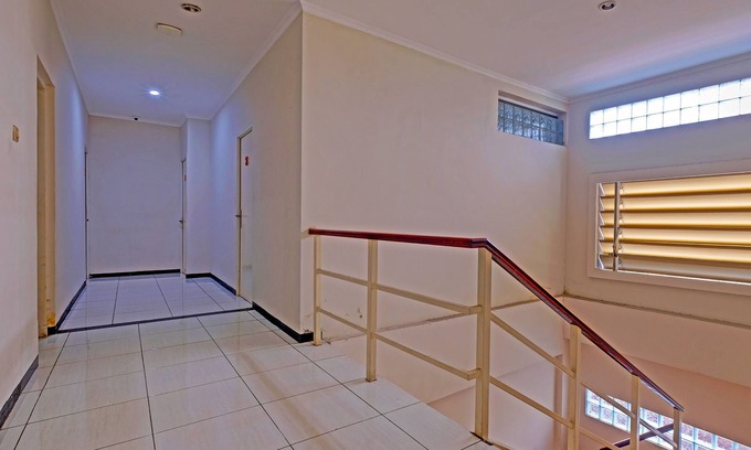 Semarang Hotel | Super OYO 389 Sky Guesthouse