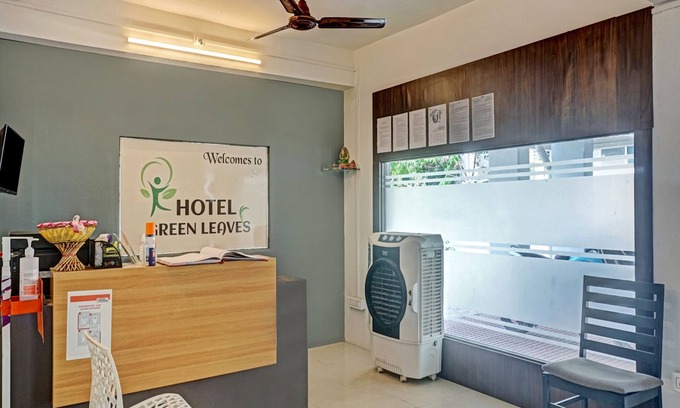 Pune Hotel | Super OYO Flagship Hotel Green Leaves