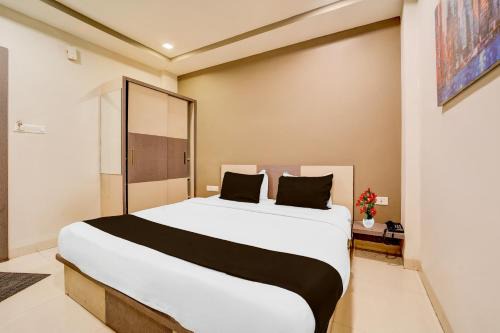 Indore Hotel | Super Townhouse Meghdoot Garden Formerly Urban Elite