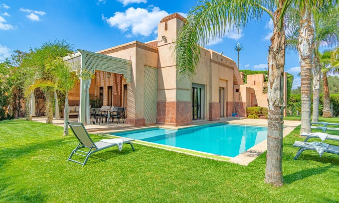 Oulad Hassoune Villa | Hermosa villa para 6 personas, gran jardín y piscina privada de 8x4m sin vecinos, Marrakech
