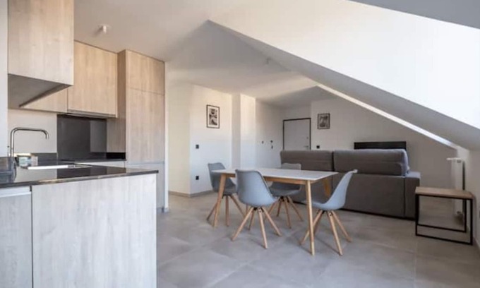 Pontault-Combault Apartamento | Superbe Appart Lumineux Avec Mini Terrasse