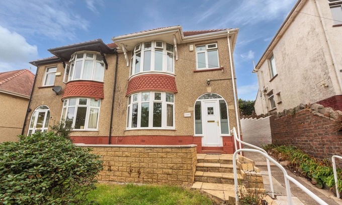 Castle Villa | Superior three bedroom house with sea view