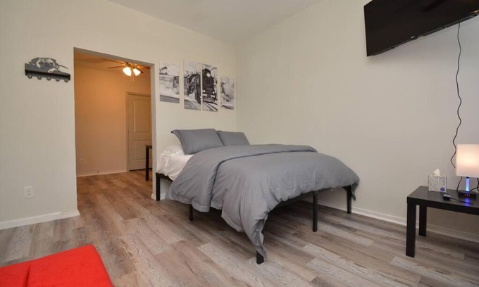 Greater East End Apartamento | SuperValue Suite #2 @ East End Revitalized