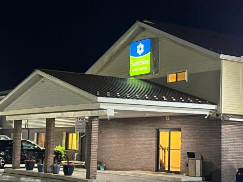 Massena Hotel | SureStay by Best Western Massena