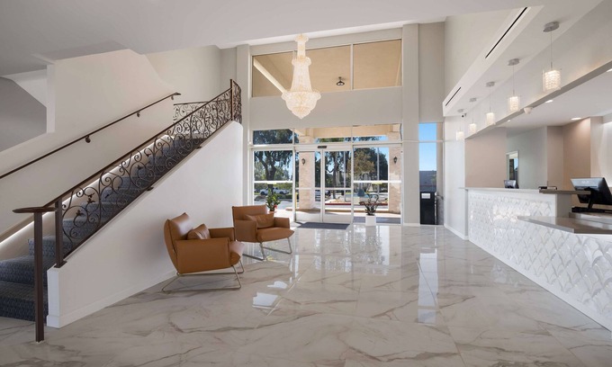 Upland Hotel | SureStay Plus By Best Western Upland Ontario North