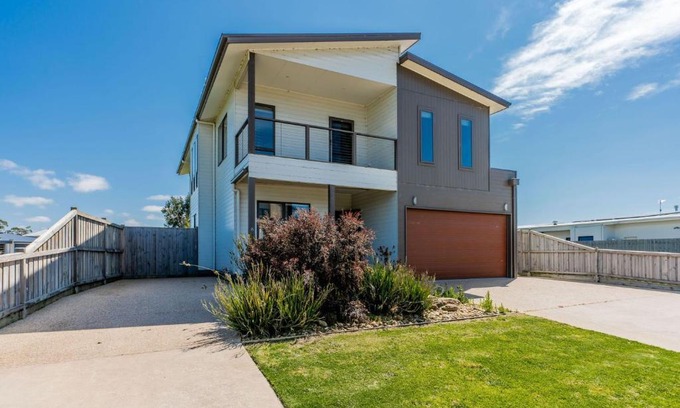 Inverloch Casa | Surfside Lakeviews Free Wifi