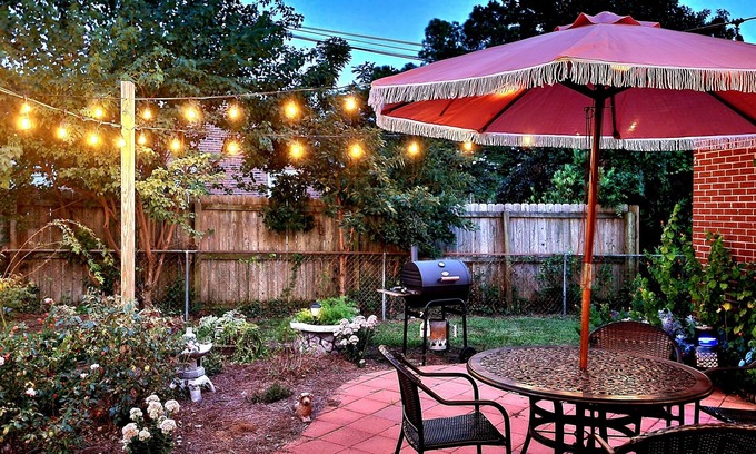 Wilmington Casa | Sweet Escape is 3 miles to Wrightsville Beach & 8 miles to Downtown Riverfront~