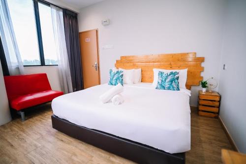 Kota Warisan Hotel | Swing & Pillows - Kota Warisan, Sepang