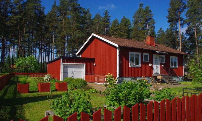 Hjaltevad Casa | Syllis Hus - Family-friendly Swedish house in Småland near Vimmerby