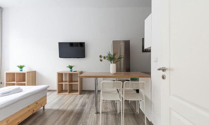 Duesseltal Apartamento | T&K Apartments - 2 Room Apartment - Ground Floor