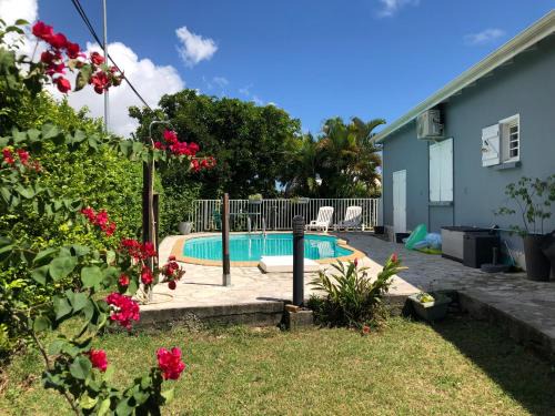 Baie-Mahault Apartamento | T2 à Convenance