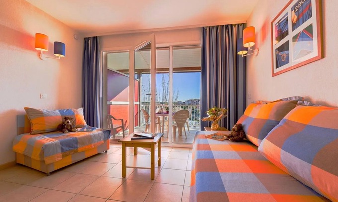 Le Barcares Apartamento | T2 + cabine | À 300m de la Plage + piscine