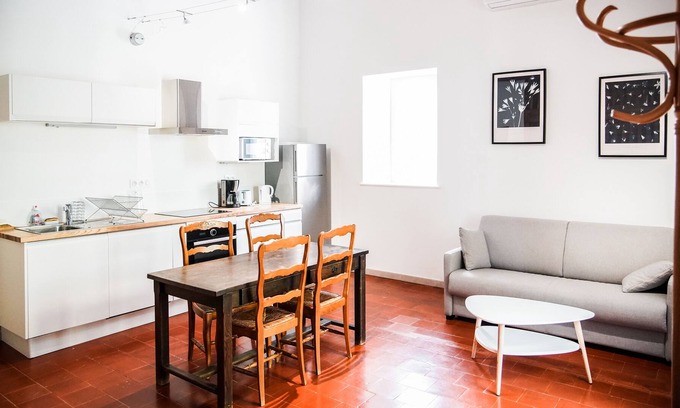 Cardet Apartamento | T2 Duplex au Coeur D'un Domaine Équestre Verdoyant