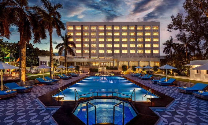 Taj Ganj Hotel | Tajview,Agra-IHCL SeleQtions