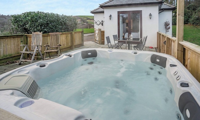 Bridgend Cabaña | Alojamiento de 2 habitaciones en Coytrahen, near Bridgend