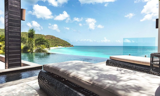 Fryes Beach Complejo | Tamarind Hills Resort & Villas