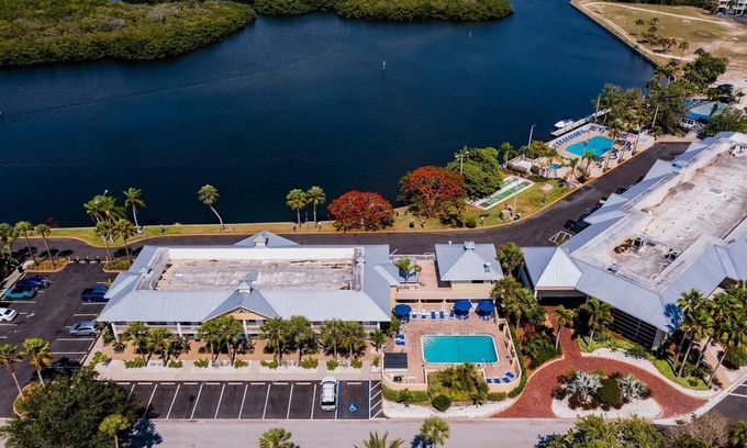 Ruskin Apartamento | Tampa Bay Beach Getaway and Resort