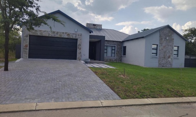 Mookgopong Casa | The 314 Euphoria Golf Estate