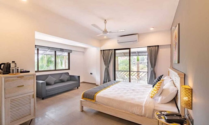 Parshwapuram Hotel | The Bark- An Art Hotel