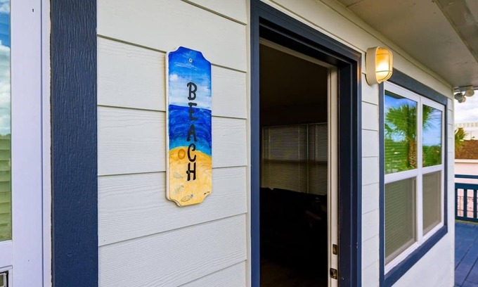 Smith's Memento Apartamento | THE BEACH SUITE ALL TO YOURSELF - UNIQUE, BEAUTIFUL & CLEAN!