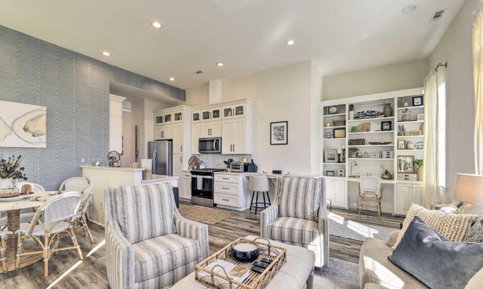 Morehead City Apartamento | The Beaufort Flat Near Downtown and Waterfront!