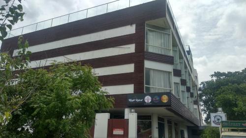 Mylapore Tiruvallikk Hotel | The Bentley Seaside Boutique Hotel