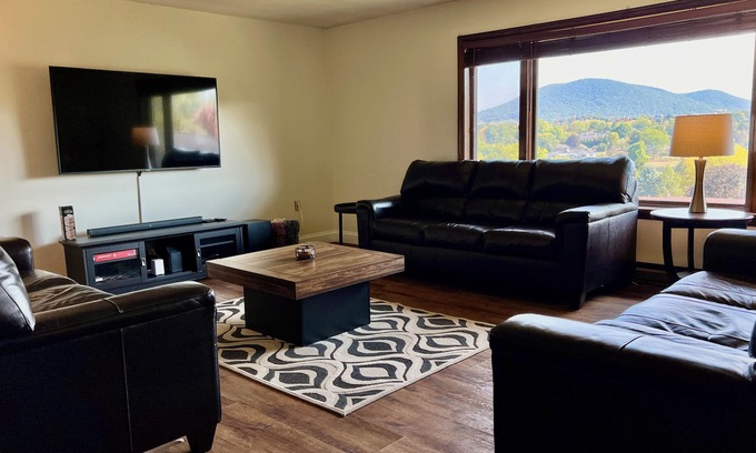 State College Casa | The Big Brown House