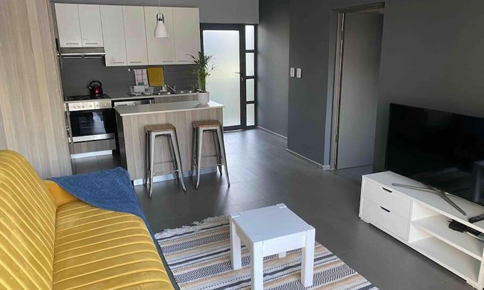 Menlo Park Apartamento | The Blues