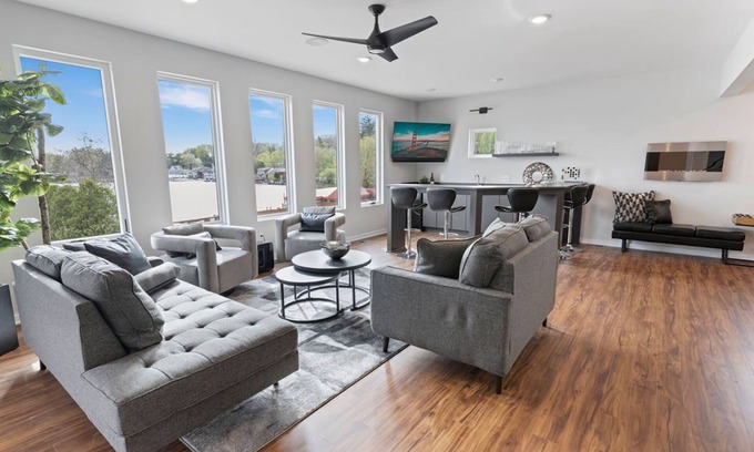 Rockford Casa | The Bostwick Lake Resort in Rockford, MI