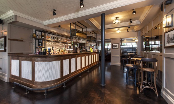 Trafford Hotel | The Bulls Head Hotel