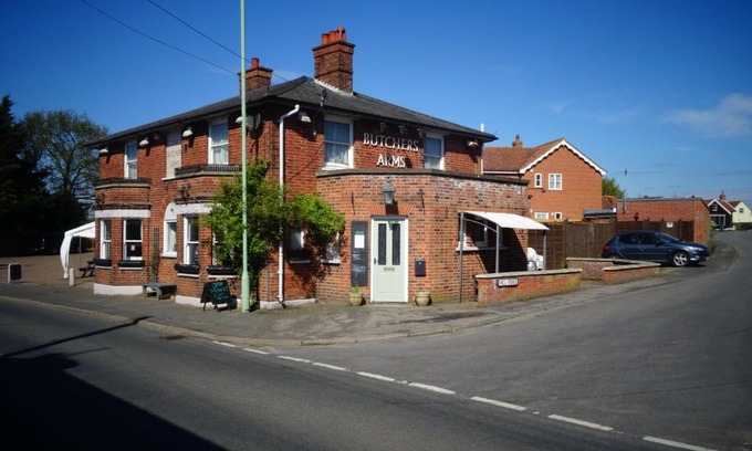 Knodishall Hotel | The Butchers Arms Freehouse