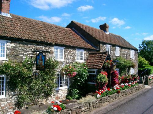 Stanton Wick Hotel | The Carpenters Arms