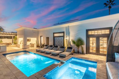 Camelback Park Estates Casa | The Casa Del Sol Experience - Old Town Villa