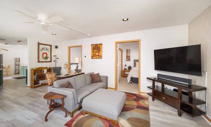 Marysville Casa | The Charming Little Villa of Uptown Marysville