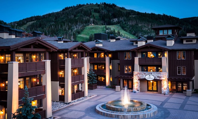 Deer Valley Hotel | The Chateaux Deer Valley