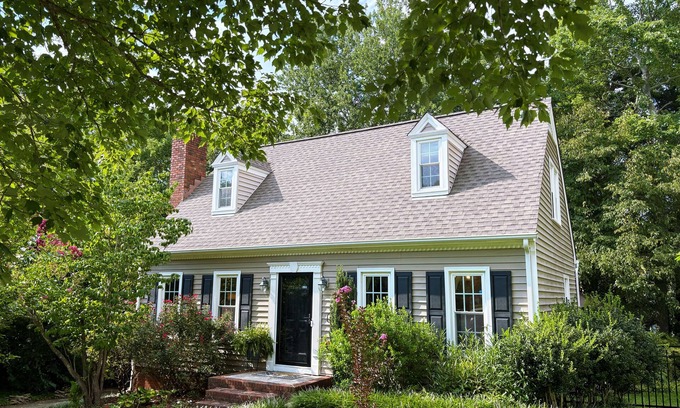 Greensboro Casa | The Cottage Hill is a charming 3-bed house in a primary location in Greensboro
