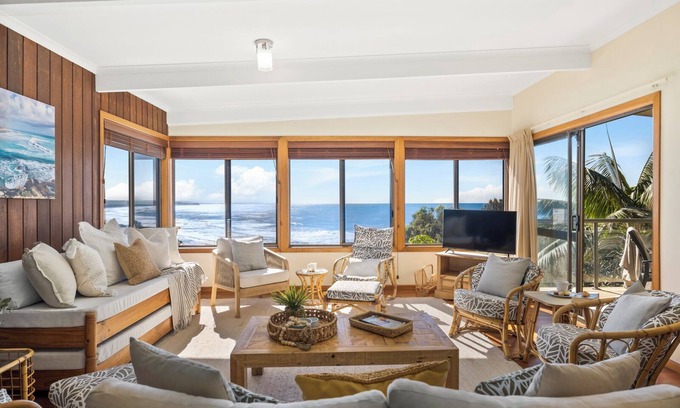 Valla Beach Casa | The Cowrie House – Coastal Bliss at Beautiful Valla Beach