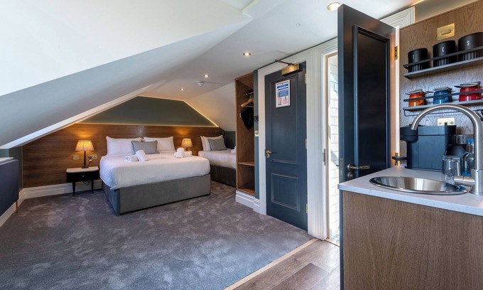 Hackney Central Casa | The Crown Pub & Guesthouse