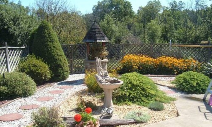 Blooming Grove Cama Y Desayuno | The Dominion House Bed & Breakfast