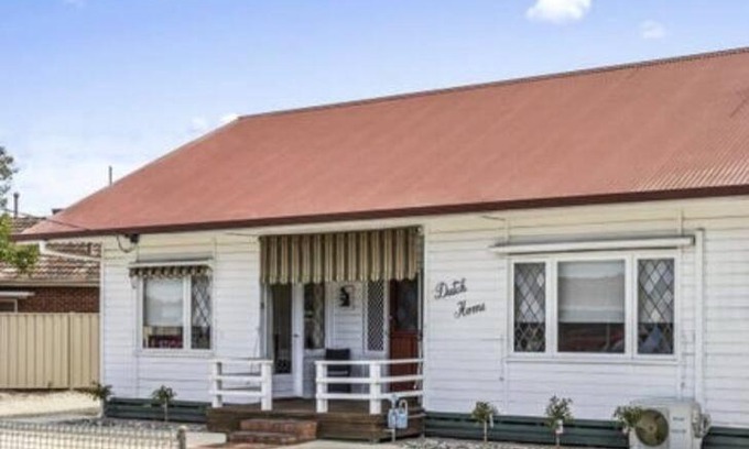 Shepparton Casa | The Dutch House